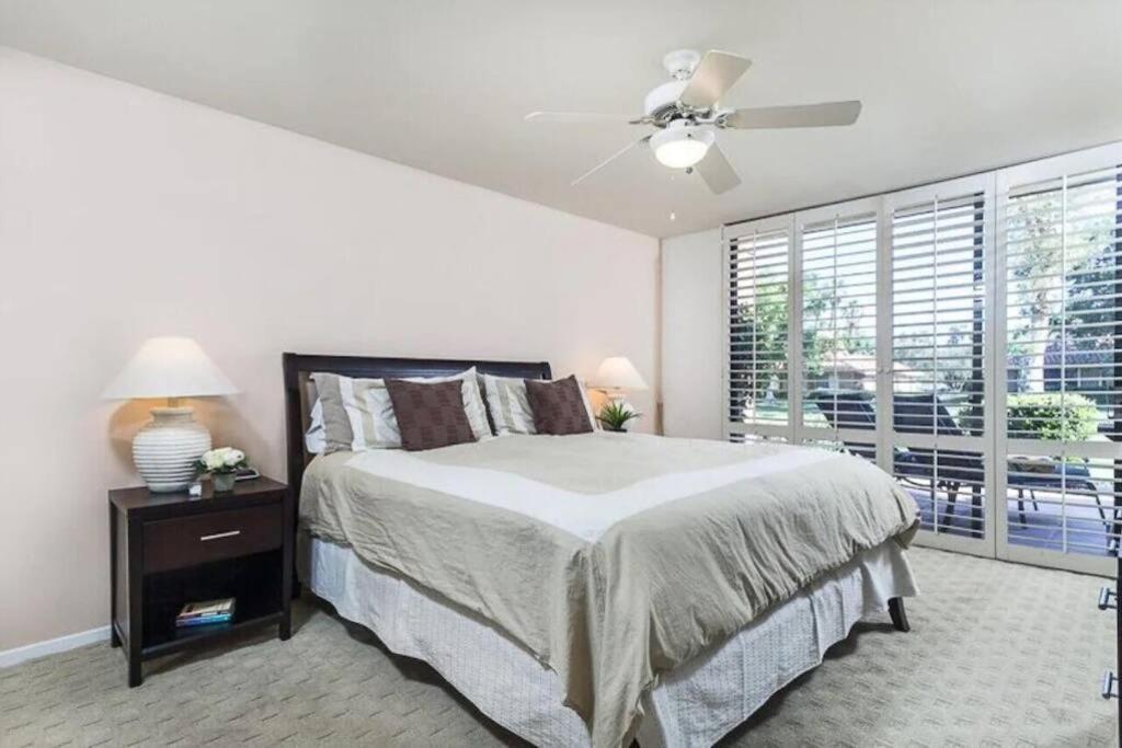 Private Country Club Condo On Awesome Golf Course! Palm Desert Eksteriør billede